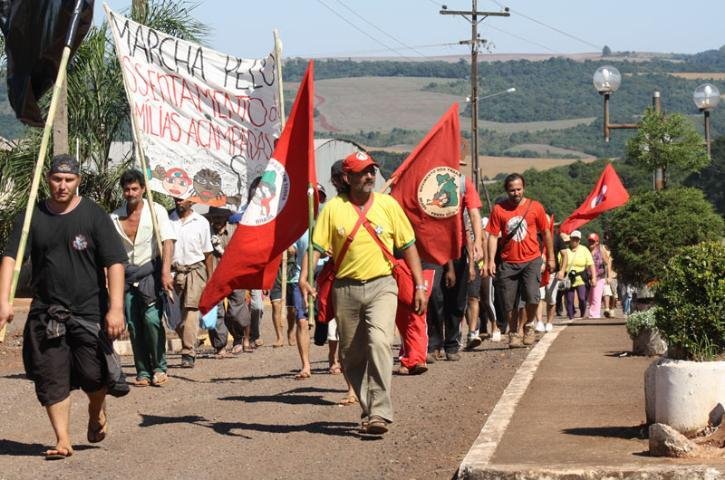 Brigada pretende convencer MST a n&atilde;o invadir fazenda 