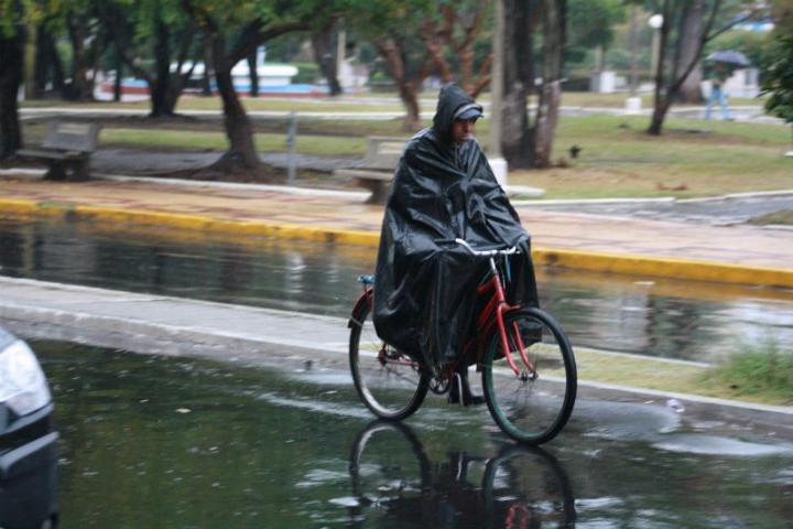 Chuva causa transtornos na regi&atilde;o Centro e Fronteira Oeste 