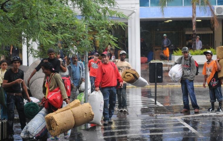 MST desocupa pr&eacute;dio do Incra na Capital