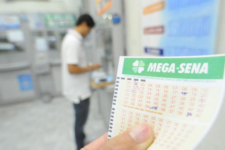 Apostadores t&ecirc;m at&eacute; &agrave;s 19h de s&aacute;bado para registrar o bilhete