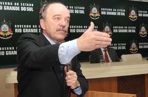 Secret&aacute;rio garante que medida ser&aacute; adotada, mas n&atilde;o definiu prazo
