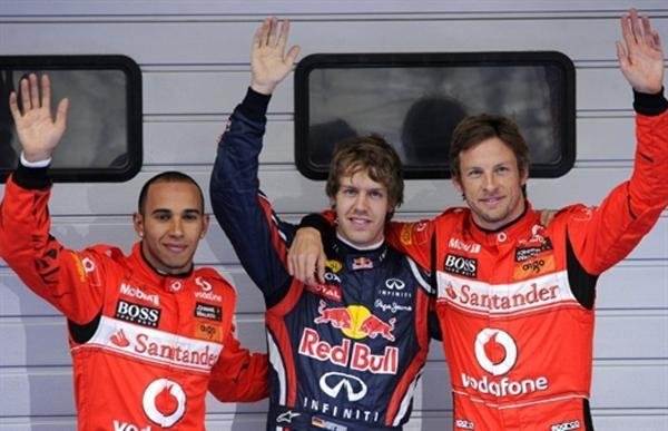 Vettel mant&eacute;m dom&iacute;nio e faz a pole na China