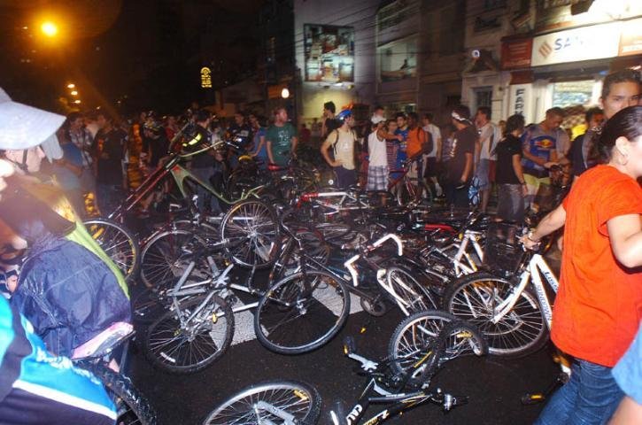 Atropelador de ciclistas diz que n&atilde;o teve inten&ccedil;&atilde;o de matar