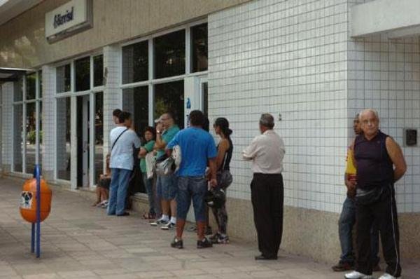Contas que vencerem entre os dias 21 e 24 poder&atilde;o ser pagas sem multa 