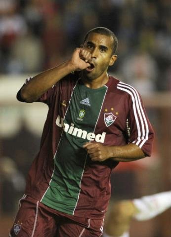 Fluminense vence de forma heroica e se classifica