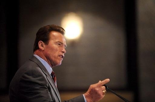 Arnold Schwarzenegger analisa lan&ccedil;ar candidatura a presidente da UE