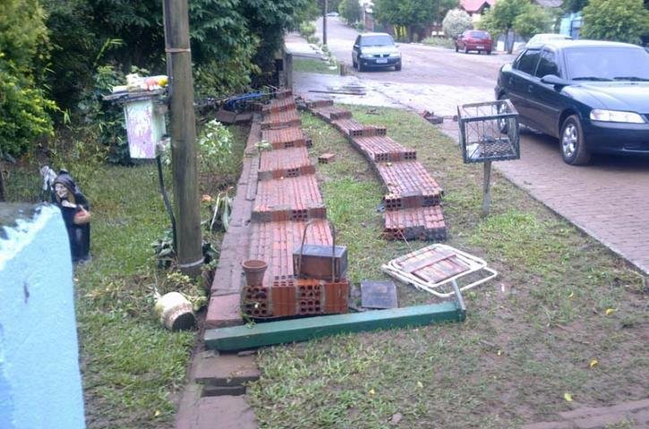 Em Santa Cruz os estragos fizeram o munic&iacute;pio decretar situa&ccedil;&atilde;o de emerg&ecirc;ncia