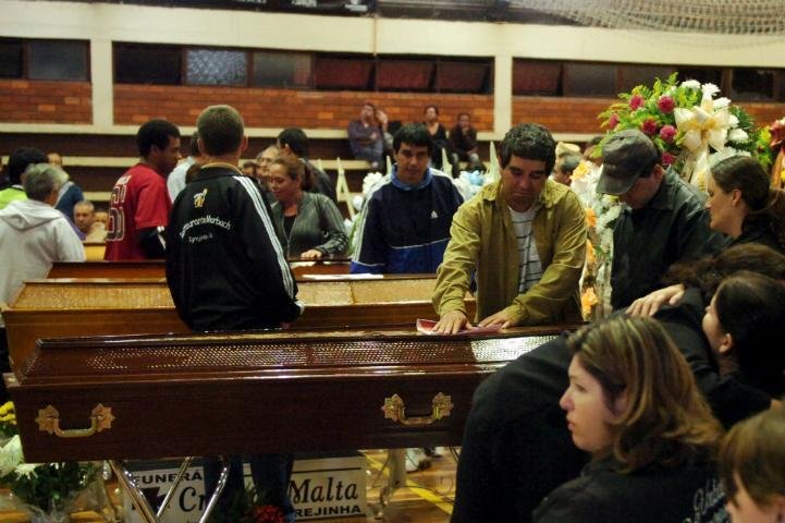 Entre as v&iacute;timas, duas crian&ccedil;as