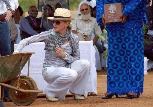 Madonna recorrer&aacute; do processo por demitir empregados da funda&ccedil;&atilde;o no Malau&iacute;