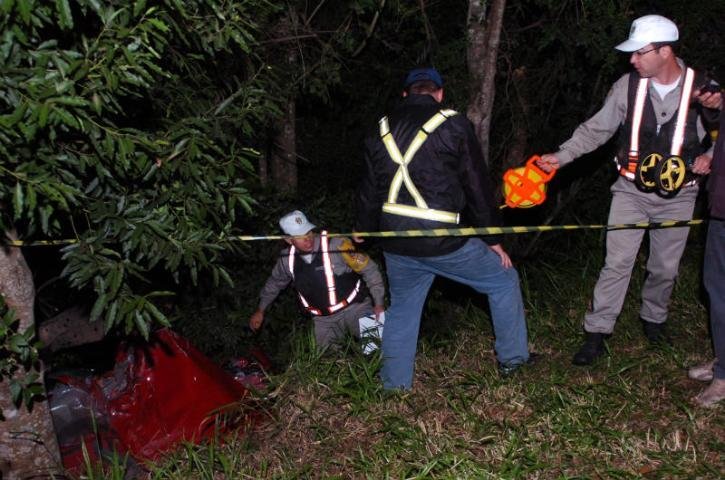 Quatro ve&iacute;culos se envolveram na colis&atilde;o