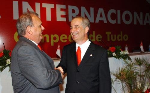 Vitorio Piffero nega abuso com os cart&otilde;es corporativos do Inter