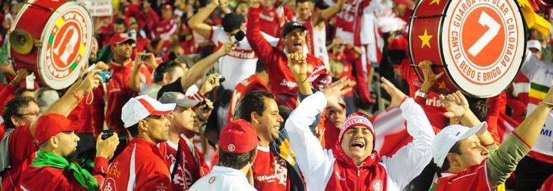 Colorados invadiram o est&aacute;dio do Pe&ntilde;arol
