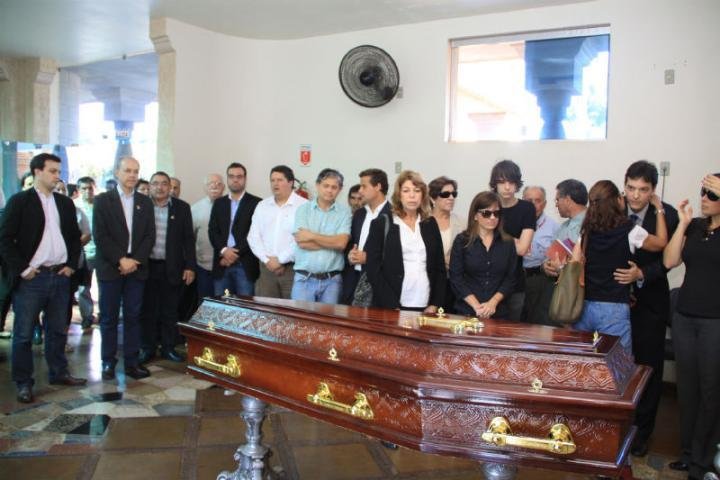 Neuzinha Brizola &eacute; enterrada em S&atilde;o Borja