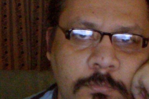 Sem saber, paquistan&ecirc;s narra ataque a Bin Laden no Twitter  