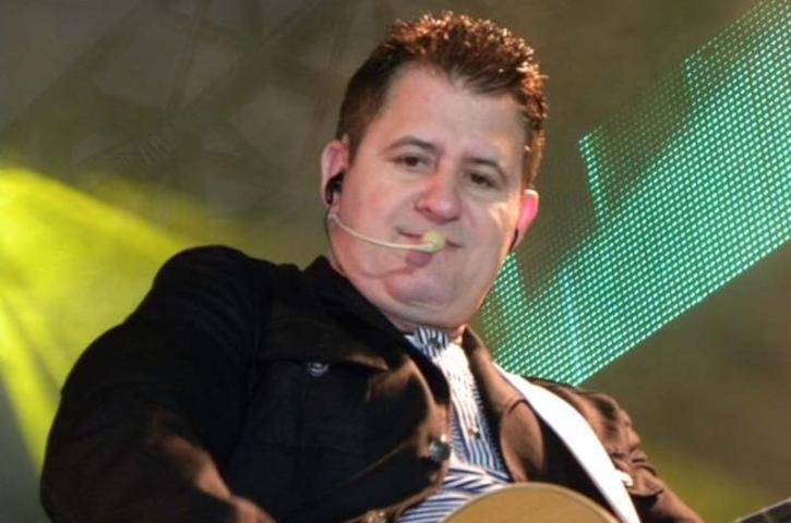 Helic&oacute;ptero da dupla Bruno e Marrone cai em S&atilde;o Paulo