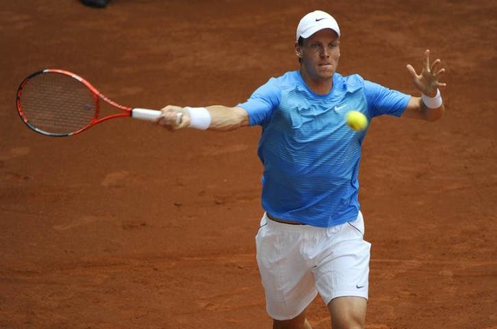Bellucci vence Berdych e avan&ccedil;a para as semifinais em Madri