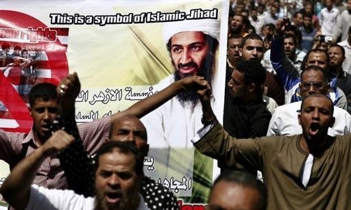Manifestantes protestam no Egito pela morte de Osama Bin Laden