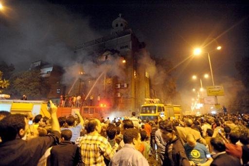Igreja da Virgem Maria &eacute; incendiada no Cairo