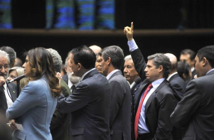 Governo fecha acordo para votar ainda esta noite o C&oacute;digo Florestal