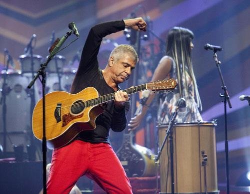 Lulu Santos faz show ac&uacute;stico em Porto Alegre nesta sexta