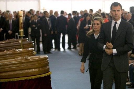 Espanha se despede dos mortos no terremoto de Lorca