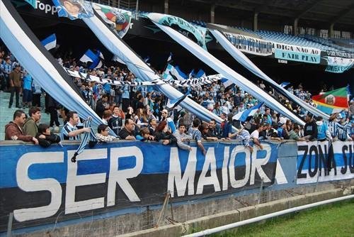 Torcida vai em peso ao &uacute;ltimo treino do Gr&ecirc;mio