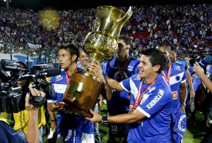 Cruzeiro ganha do Atl&eacute;tico-MG e fatura t&iacute;tulo mineiro
