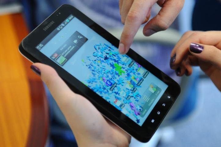 Tablets podem ficar at&eacute; 36% mais baratos com desonera&ccedil;&atilde;o, diz ministro
