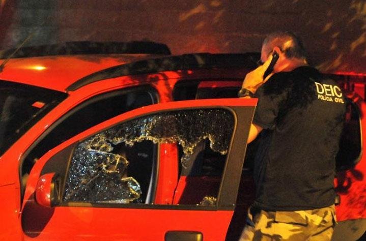 Presos autores de latroc&iacute;nio no bairro Floresta, em fevereiro