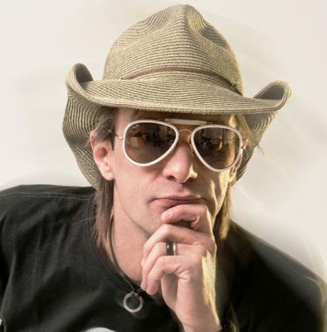 Charles Master far&aacute; show hoje no Opini&atilde;o para gravar DVD 
