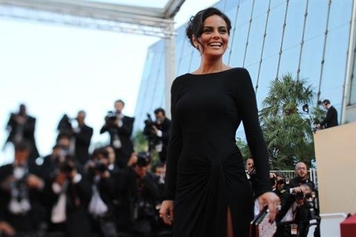A mexicana Ximena Navarrete tamb&eacute;m compareceu &agrave; exibi&ccedil;&atilde;o