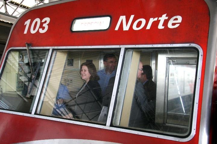 Ministra do Planejamento visita obras do Trensurb