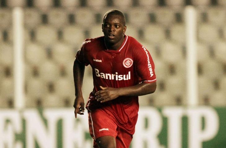 Z&eacute; Roberto repetiu a grande atua&ccedil;&atilde;o do Gre-Nal