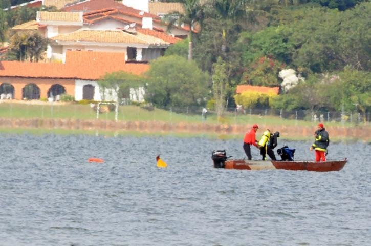 Marinha abre inqu&eacute;rito para apurar acidente com barco em Bras&iacute;lia