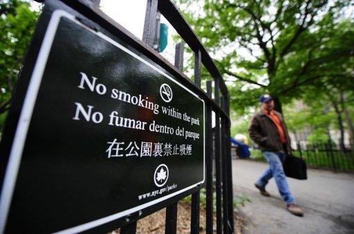 Em nova lei, Nova Iorque pro&iacute;be fumo em parques e praias