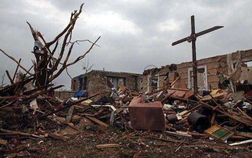 	Tornado nos EUA &eacute; o mais mortal em seis d&eacute;cadas