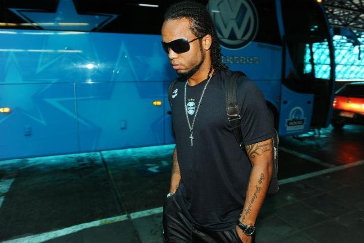 Carlos Alberto volta ao Gr&ecirc;mio para treinamentos