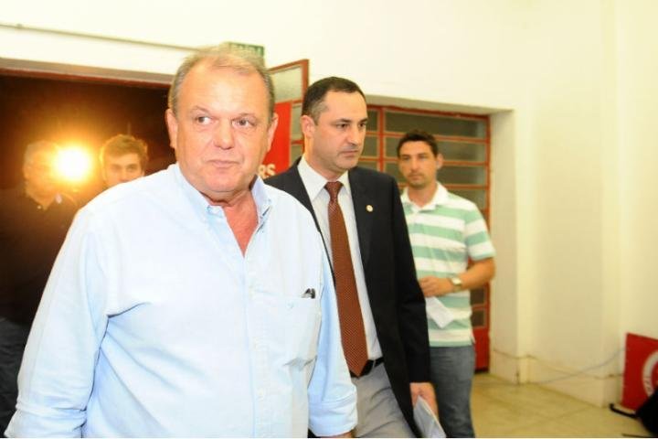 Piffero reclama de altera&ccedil;&atilde;o em balan&ccedil;o do Conselho Fiscal do Inter