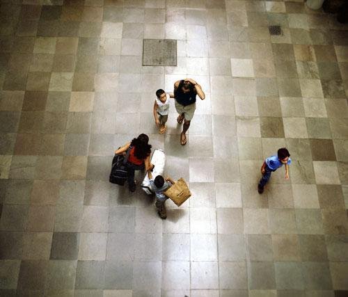 Mostra aborda passagem do tempo no Santander