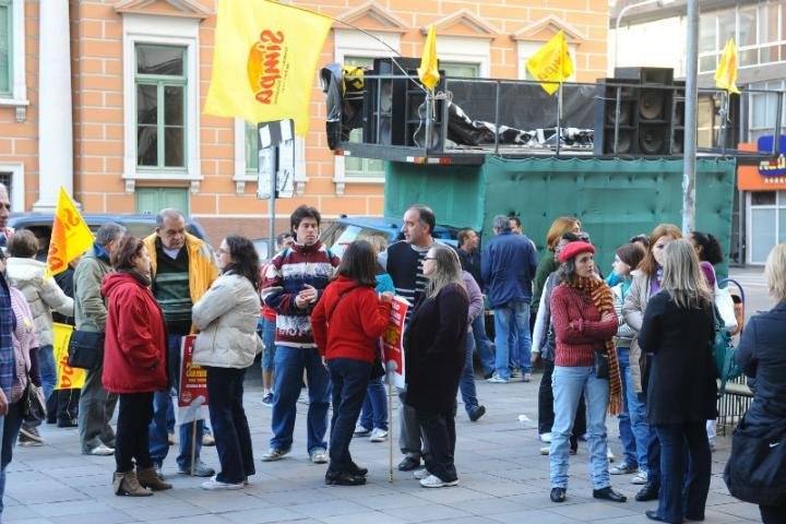 Simpa mant&eacute;m greve ap&oacute;s nova reuni&atilde;o com a prefeitura da Capital