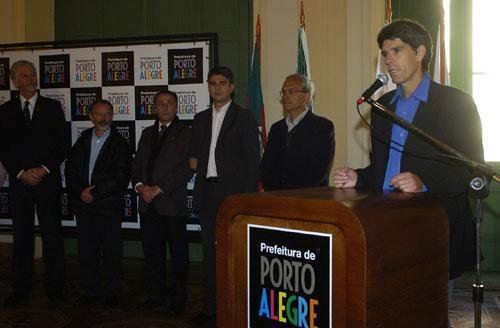 Oficializado projeto que retira carro&ccedil;a das ilhas de Porto Alegre