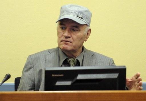 Mladic se recusa a responder sobre acusa&ccedil;&otilde;es de genoc&iacute;dio