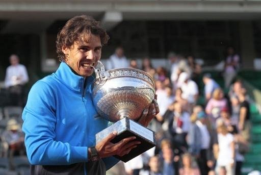 Nadal bate Federer e &eacute; hexacampe&atilde;o em Roland Garros