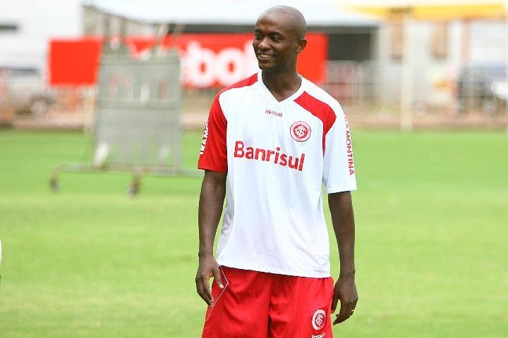 Kleber e Nei ser&atilde;o reavaliados pelos m&eacute;dicos do Inter nesta segunda-feira