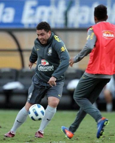 Ronaldo diz que jogar 15 minutos na despedida j&aacute; ser&aacute; muito tempo