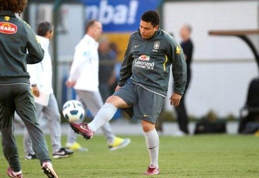 Noite para ver Victor na Sele&ccedil;&atilde;o e dar adeus a Ronaldo