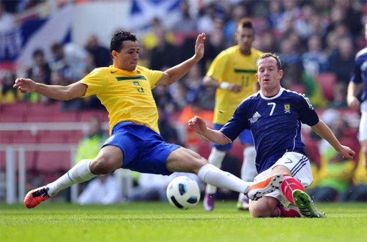 Leandro Dami&atilde;o &eacute; cortado da Sele&ccedil;&atilde;o para a Copa Am&eacute;rica 