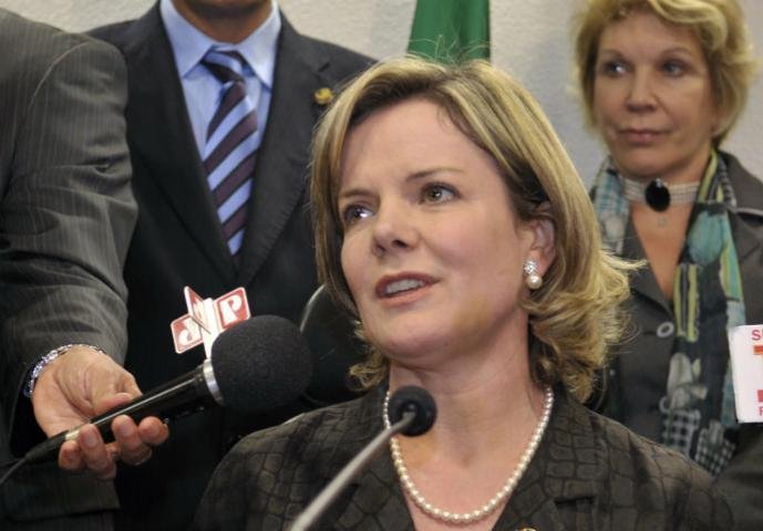 Gleisi Hoffmann assume hoje cargo deixado por Palocci 