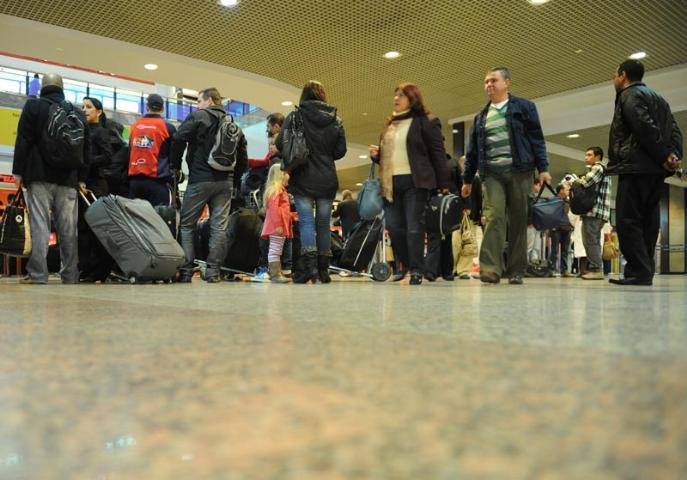 Aeroporto Salgado Filho segue aberto, mas sem voos e sem previs&atilde;o de retomada