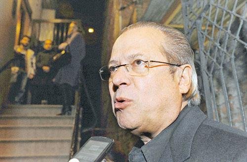 Em Porto Alegre, Jos&eacute; Dirceu defende troca na articula&ccedil;&atilde;o pol&iacute;tica